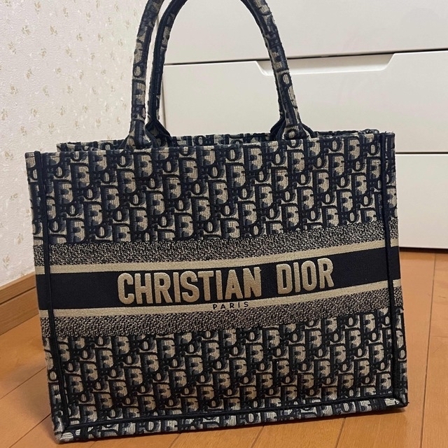 ラッピング無料 最終値下げ christian dior ディオール ブックトート