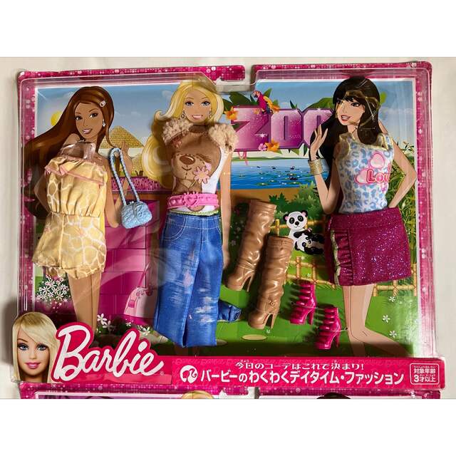 Barbie(バービー)の【新品未開封】バービー人形　服・小物・靴セット計35点 キッズ/ベビー/マタニティのおもちゃ(ぬいぐるみ/人形)の商品写真