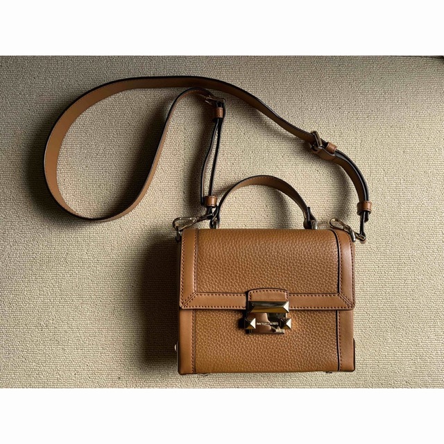 新品　未使用　MICHAEL KORS　ショルダーバッグ　バッグ　カバン