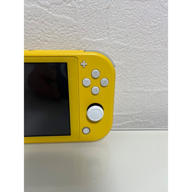 Nintendo Switch NINTENDO SWITCH LITE イエ…