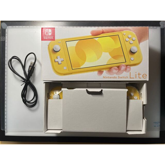 Nintendo Switch Lite イエロー