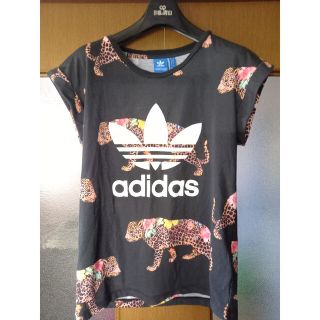 アディダス(adidas)のadidas　ヒョウプリントTシャツ(Tシャツ/カットソー(半袖/袖なし))