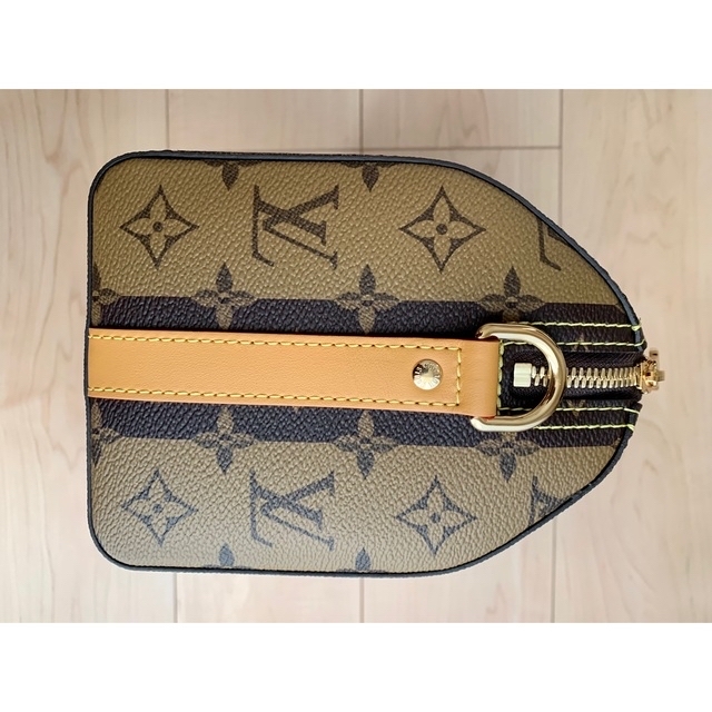 LOUIS VUITTON(ルイヴィトン)の【新品未使用】Louis Vuitton NIGO シティ•キーポルM45963 メンズのバッグ(ショルダーバッグ)の商品写真