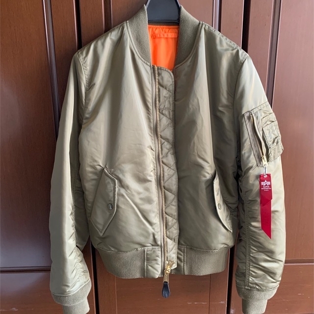 ALPHA INDUSTRIES(アルファインダストリーズ)のアルファインダストリーズMA-1フライトジャケット　スリムフィット メンズのジャケット/アウター(ミリタリージャケット)の商品写真