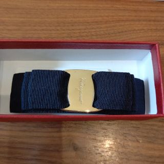 サルヴァトーレフェラガモ(Salvatore Ferragamo)の【ティアラ様専用】【フェラガモ】バレッタ【未使用に近い】(バレッタ/ヘアクリップ)