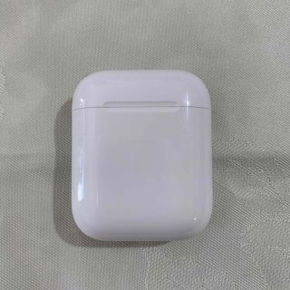 アップル(Apple)のairpods 第1世代　充電ケースのみ【純正品】(バッテリー/充電器)