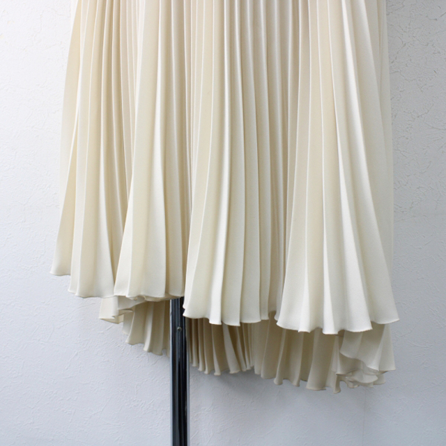 美品 Theory セオリー SOFT CREPE PLEAT DOROTHEAT.M クレーププリーツスカート XS/アイボリー【2400013034470】 3