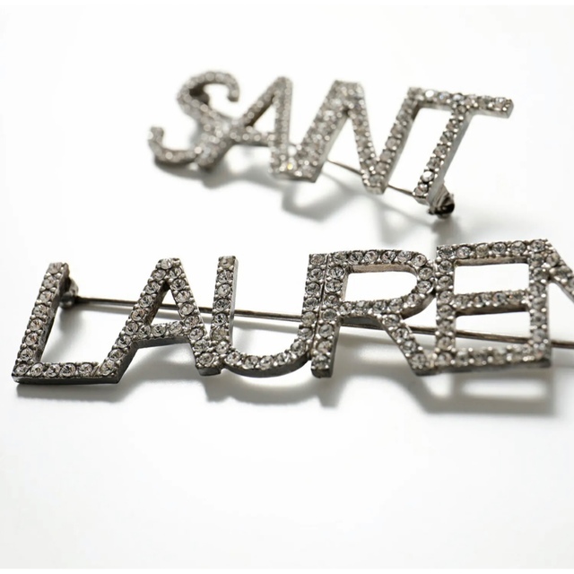 Saint Laurent(サンローラン)のサンローランブローチ レディースのアクセサリー(ブローチ/コサージュ)の商品写真