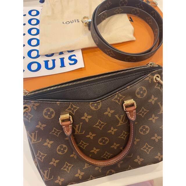 割引価格 LOUIS VUITTON ルイヴィトン パラス - ショルダーバッグ