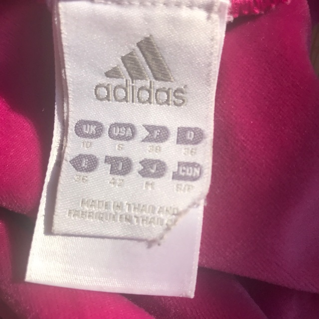 adidas(アディダス)のさんぽ様専用　adidas ベロア　フレアジャージ レディースのパンツ(その他)の商品写真
