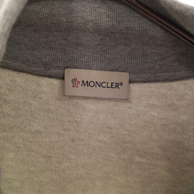 MONCLER(モンクレール)のMONCLER モンクレール MAGLIA CARDIGAN　マグリア　カーディガン　サイドラインスウェットトラックジャケット　グレー　F20918G75300 メンズのジャケット/アウター(フライトジャケット)の商品写真