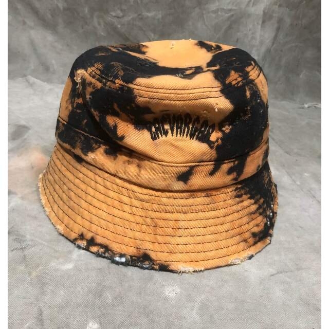 ZAC VARGAS bucket hat bleached