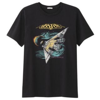 ジーユー(GU)のボストン ツアーTシャツ バンドTシャツ サードステージ Boston 80s(Tシャツ/カットソー(半袖/袖なし))
