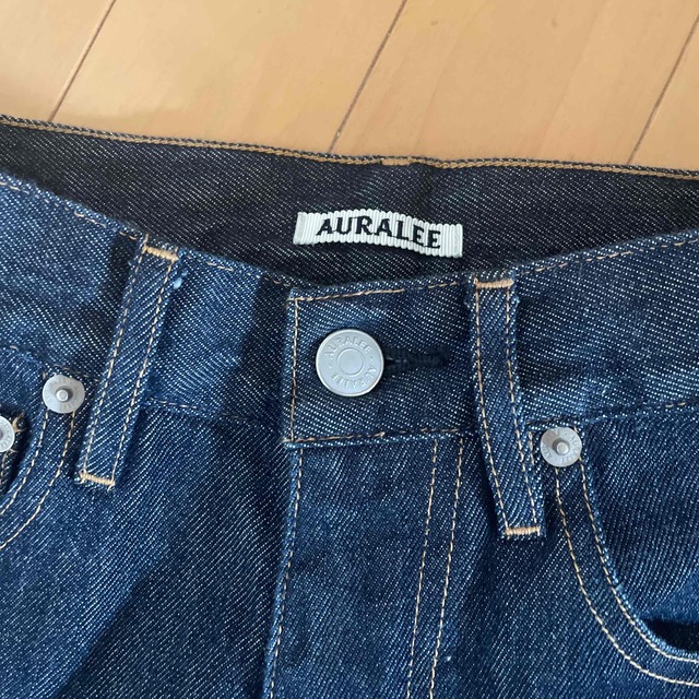 AURALEE(オーラリー)のAURALEE デニム メンズのパンツ(デニム/ジーンズ)の商品写真