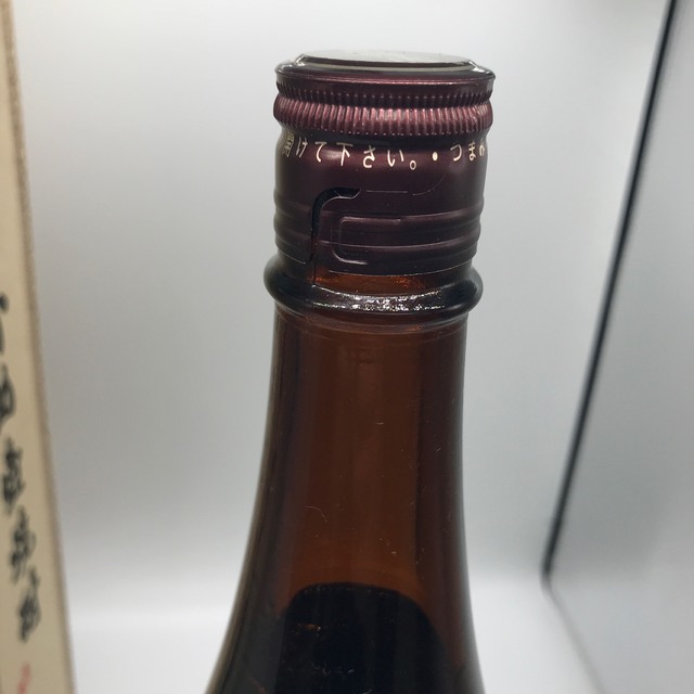 森伊蔵　箱入り　1800ml 食品/飲料/酒の酒(焼酎)の商品写真