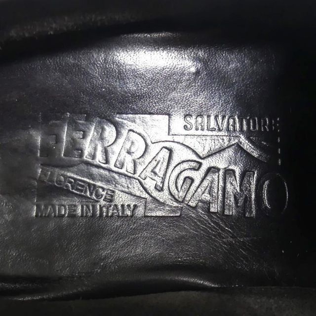 Salvatore Ferragamo(サルヴァトーレフェラガモ)のイタリア製 ローファー 25 本革 フェラガモ 黒 シューズ メンズ X6535 メンズの靴/シューズ(スリッポン/モカシン)の商品写真