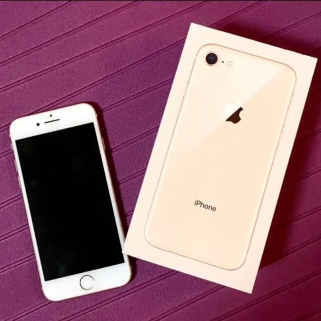 iPhone(アイフォーン)のruu様用　　iPhone8 本体　ピンクゴールド スマホ/家電/カメラのスマートフォン/携帯電話(スマートフォン本体)の商品写真