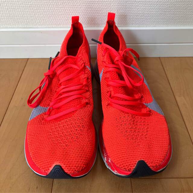 NIKE(ナイキ)の【26.5】NIKE ヴェイパーフライ4％　フライニットVeporfly FKT スポーツ/アウトドアのランニング(シューズ)の商品写真