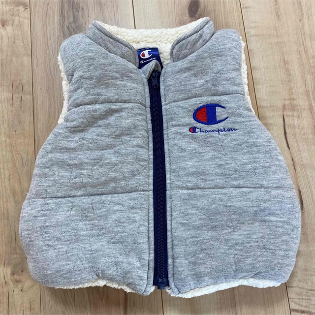 Champion(チャンピオン)のChampion ベビー ボアベスト サイズ70~80 ライトグレー キッズ/ベビー/マタニティのベビー服(~85cm)(ジャケット/コート)の商品写真