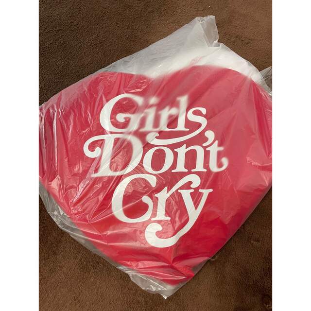 Girls Don't Cry(ガールズドントクライ)のGirls Don’t Cry PILLOW  VERDY クッション インテリア/住まい/日用品のインテリア小物(クッション)の商品写真