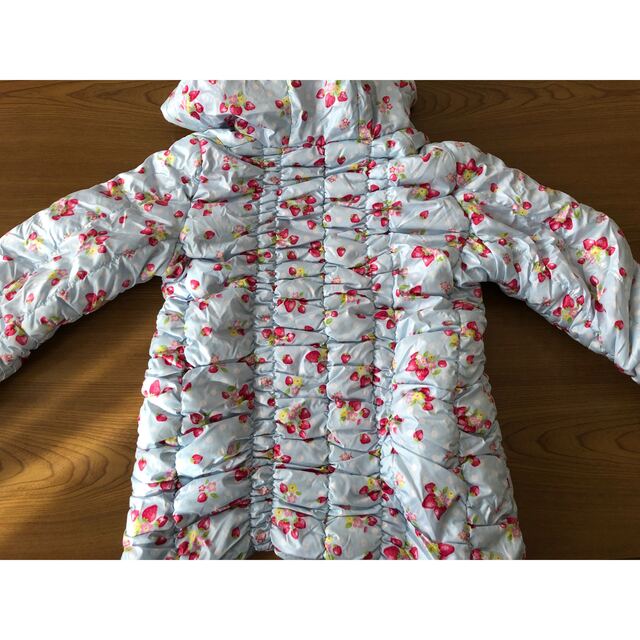 motherways(マザウェイズ)のマザウェイズのジャンバー150cm(used品)水色いちご キッズ/ベビー/マタニティのキッズ服女の子用(90cm~)(ジャケット/上着)の商品写真