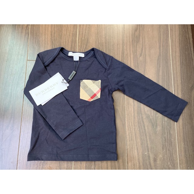 BURBERRY(バーバリー)のバーバリー　上下セット　タグ付き キッズ/ベビー/マタニティのベビー服(~85cm)(Ｔシャツ)の商品写真