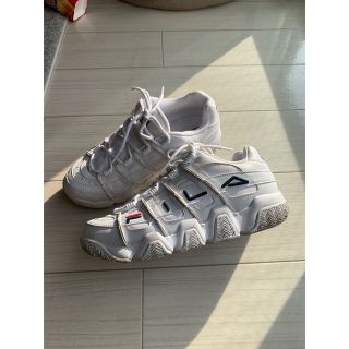 フィラ(FILA)のFILA ダットスニーカー 白　キョン様専用(スニーカー)