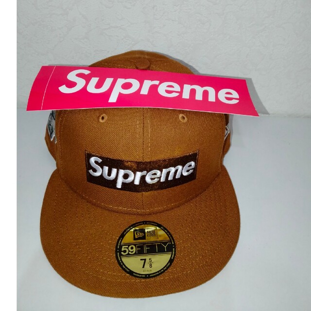 Supreme Money Box Logo New Era 7-5/8