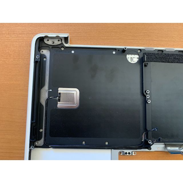 Apple(アップル)の人気のMacBook 13白 キーボード ジャンク品 スマホ/家電/カメラのPC/タブレット(PCパーツ)の商品写真