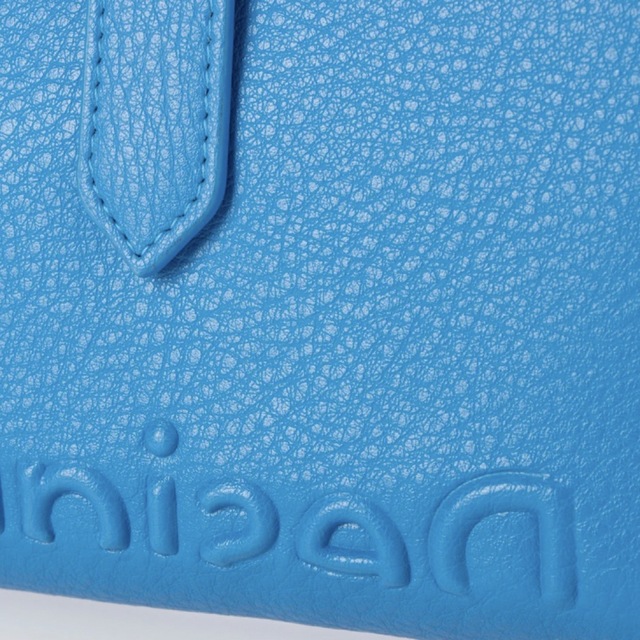 DESIGUAL(デシグアル)の新品✨タグ付き♪新作⭐️ デシグアル　長財布　ブルーほか　大特価‼️ レディースのファッション小物(財布)の商品写真