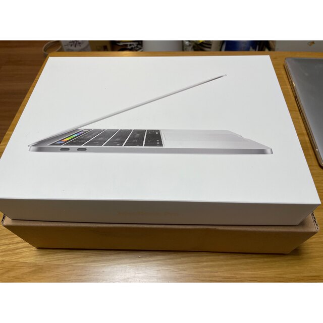 Apple(アップル)のAPPLE MacBook Pro MLVP2J/A スマホ/家電/カメラのPC/タブレット(ノートPC)の商品写真