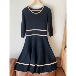 トゥービーシック(TO BE CHIC)のTO BE CHIC ニットワンピース　【美品】(ひざ丈ワンピース)