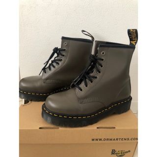 ドクターマーチン 8ホール（グレー/灰色系）の通販 39点 | Dr.Martens ...