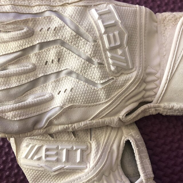 ZETT(ゼット)のバッティング手袋　ジュニア　少年野球 スポーツ/アウトドアの野球(その他)の商品写真