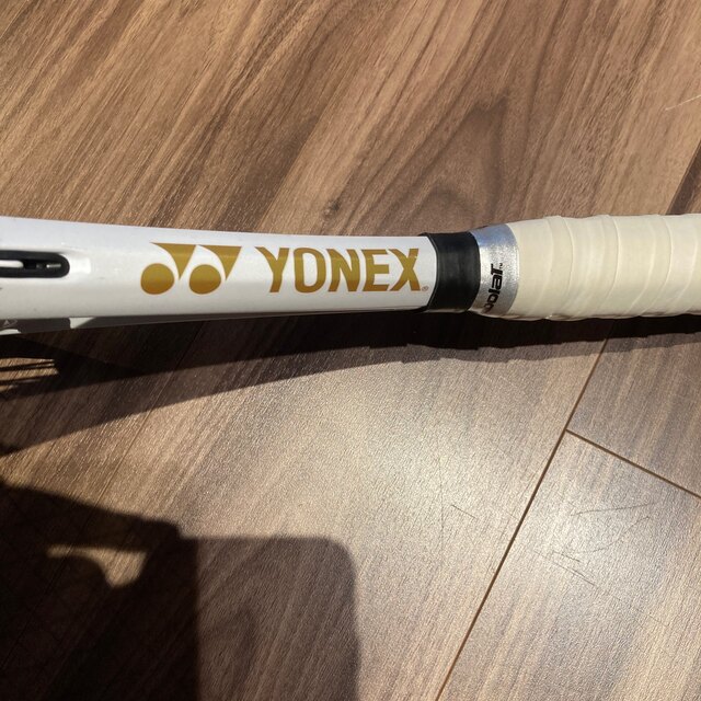 YONEX(ヨネックス)の【珊瑚様専用】ラケット布袋付　YONEX  EZONE100 スポーツ/アウトドアのテニス(ラケット)の商品写真