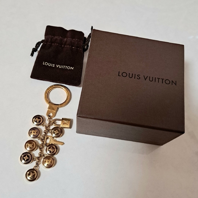 LOUIS VUITTON ポルト クレ パスティーユ キーリング キーホルダー