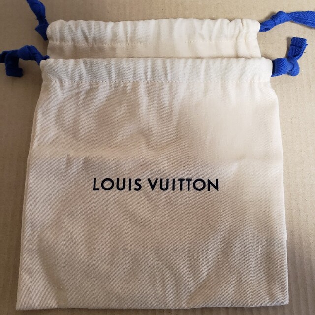 LOUIS VUITTON(ルイヴィトン)のLOUISVUITTONベルト用の布袋 メンズのファッション小物(ベルト)の商品写真