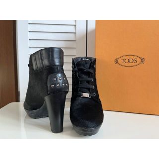 TOD'S - 【美品】【レア】TOD'S ショートブーツ ハラコ ブラックの通販