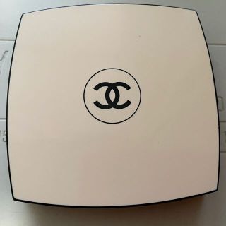 シャネル(CHANEL)のシャネル レ ベージュ プードゥル ベル ミン　ソフト　ピーチ(フェイスパウダー)