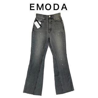 エモダ(EMODA)の【タグ付】EMODA スイッチングフレアジャストウエストジーンズ Mサイズ(デニム/ジーンズ)