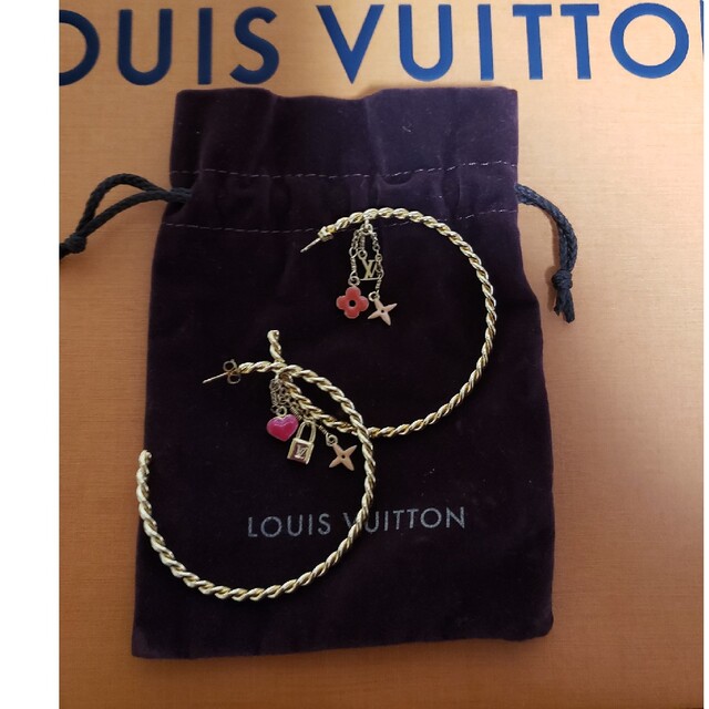 LOUISVUITTON　フープピアス