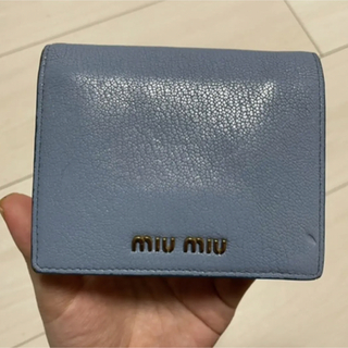ミュウミュウ(miumiu)のmiumiu 二つ折り財布(財布)