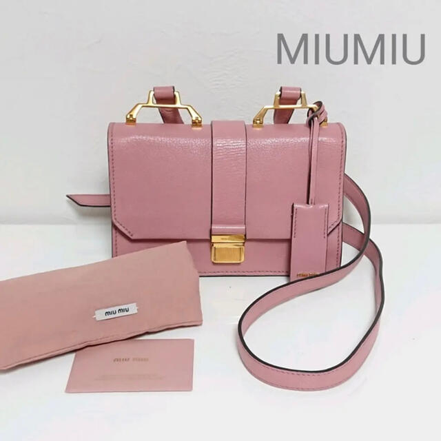 miumiu(ミュウミュウ)の【ほぼ未使用】miumiuミュウミュウ マドラス ショルダーバッグ 未使用 レディースのバッグ(ショルダーバッグ)の商品写真