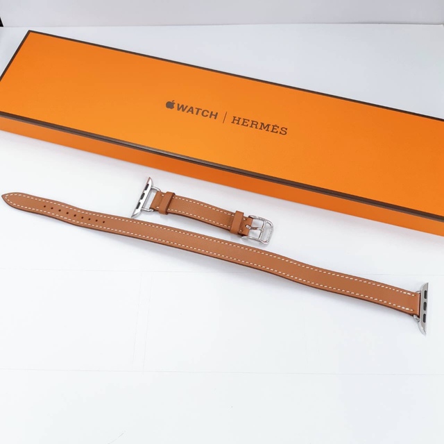 Hermes(エルメス)のエルメス　Apple Watch アトラージュ　ドゥブルトゥールレザーストラップ メンズの時計(レザーベルト)の商品写真