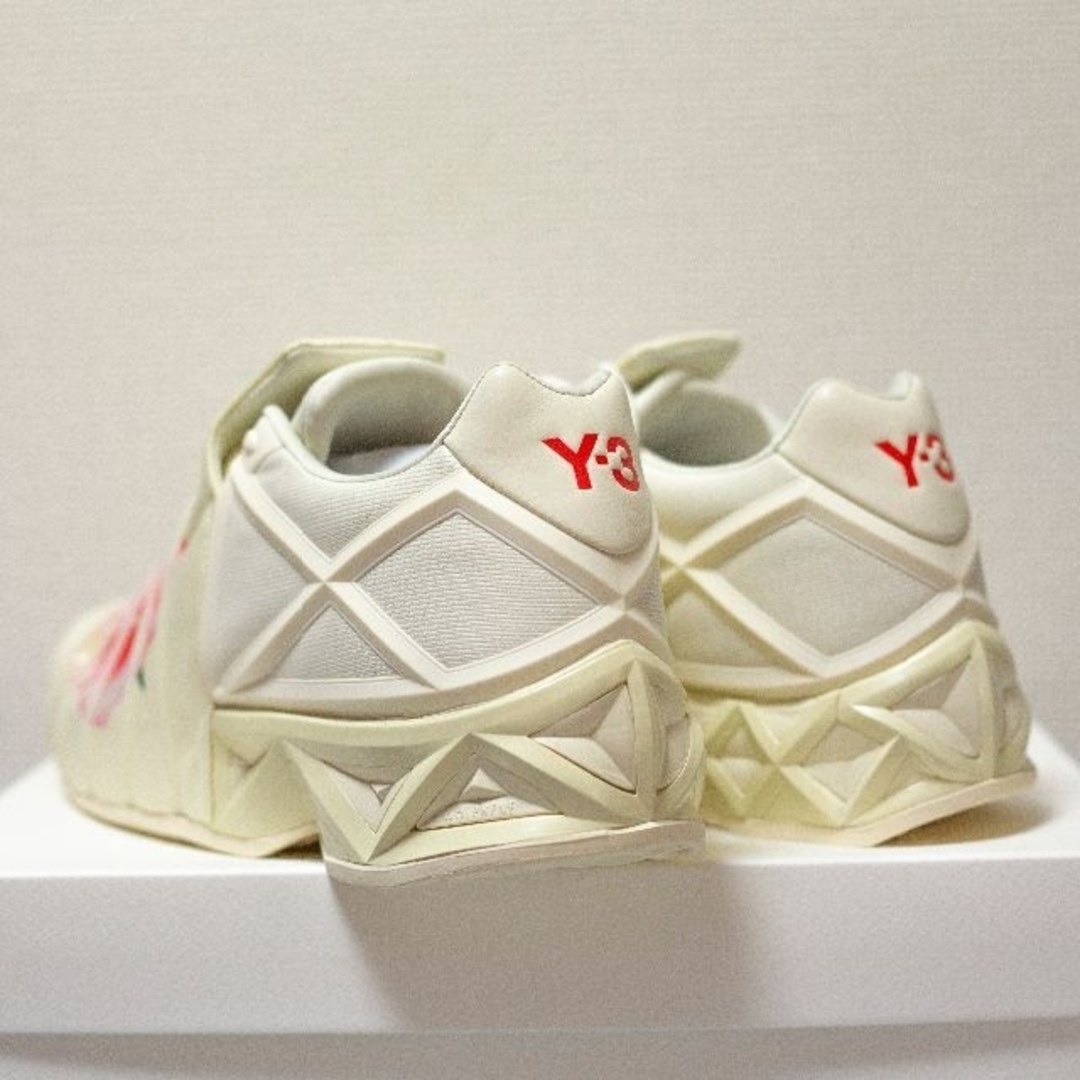 Y-3(ワイスリー)のY-3 PALACE YUUTO WHITE 牡丹　スニーカー メンズの靴/シューズ(スニーカー)の商品写真