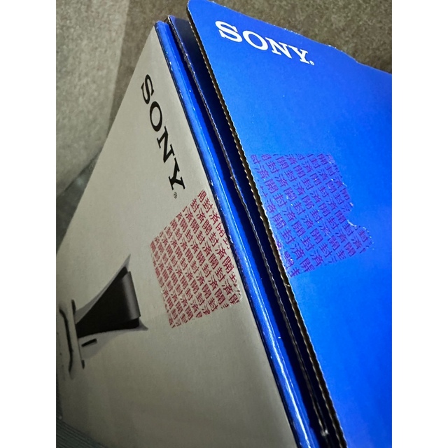 SONY(ソニー)のPlayStation5 CFI-1200A01 プレイステーション5 最新型 エンタメ/ホビーのゲームソフト/ゲーム機本体(家庭用ゲーム機本体)の商品写真
