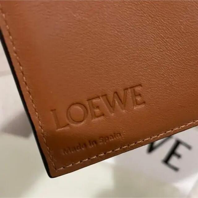 LOEWE 貝殻 ロゴ レザー 三つ折り財布 | www.innoveering.net