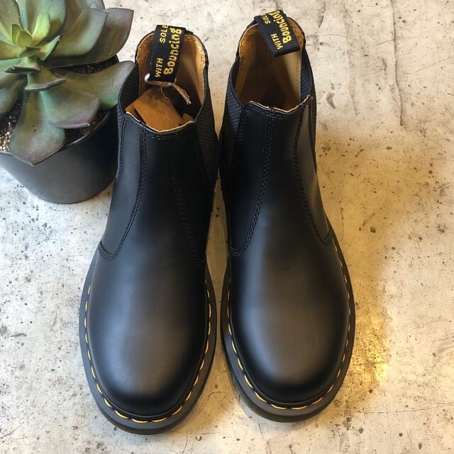 Dr.Martens(ドクターマーチン)のドクターマーチン 2976 YSチェルシーブーツ UK5 24 レディースの靴/シューズ(ブーツ)の商品写真