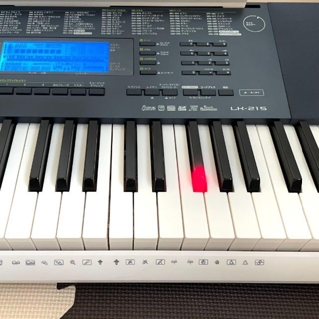 Casio 電子キーボード Lk 215 61鍵盤 光ナビゲーション Schloss Freiland At