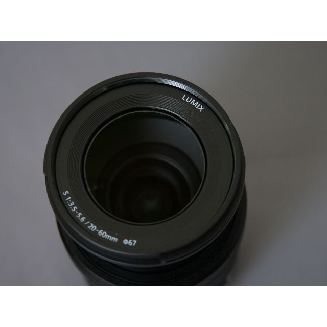 LUMIX S 20-60mm F3.5-5.6 S-R2060 Lマウント スマホ/家電/カメラのカメラ(レンズ(ズーム))の商品写真